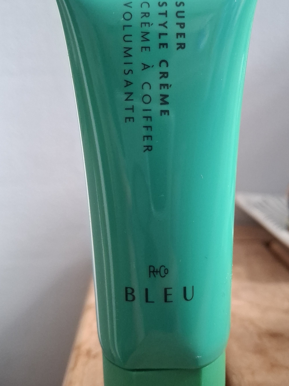 R+Co BLEU Super Crème - NEW w Free TURNTABLE sample